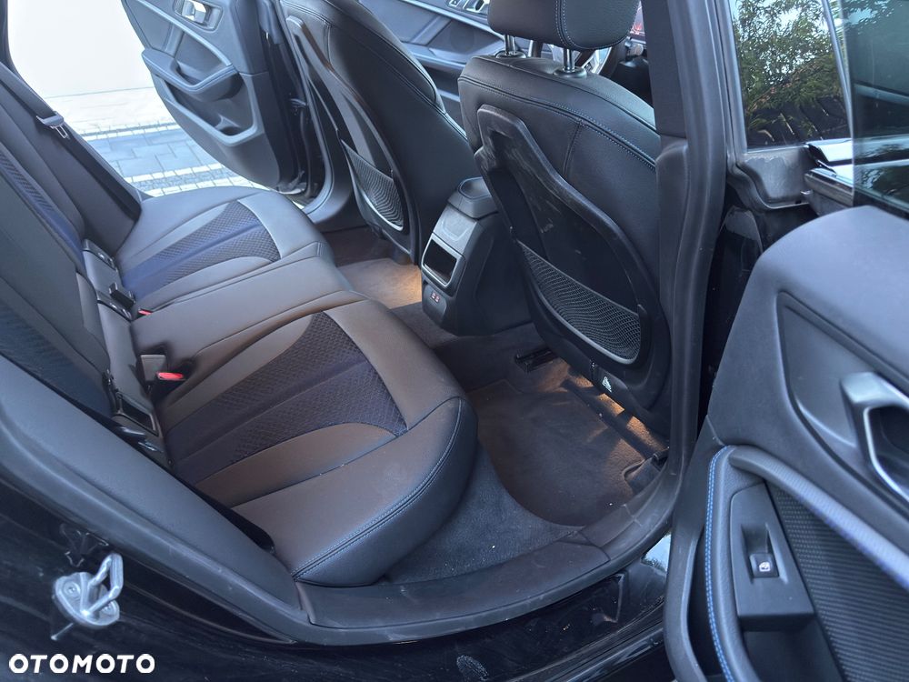 BMW Seria 2 218i M Sport - 13
