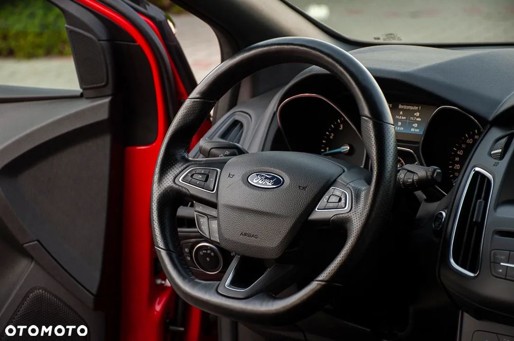 Ford Focus 1.5 EcoBoost STart-Stopp-System ST-LINE - 31