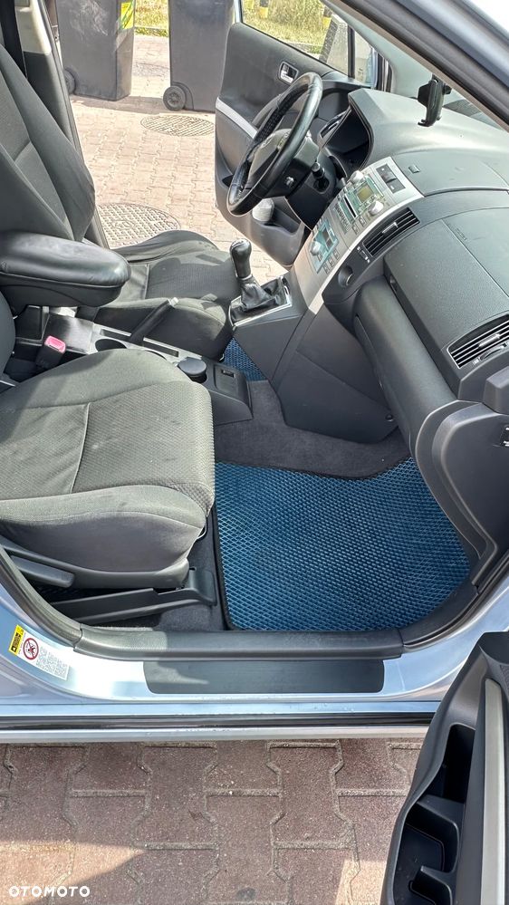 Toyota Corolla Verso 2.0 D-4D Prestige 7os - 9