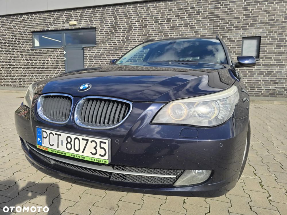 BMW Seria 5 520d Touring Special Edition - 4