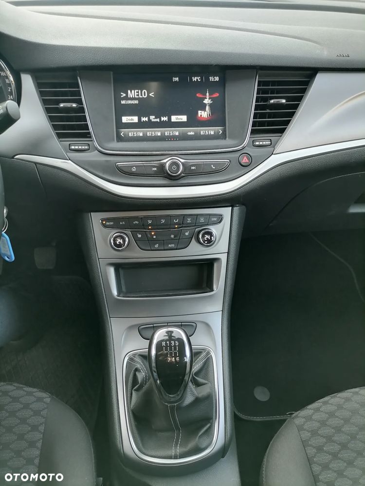 Opel Astra 1.4 T Dynamic - 10