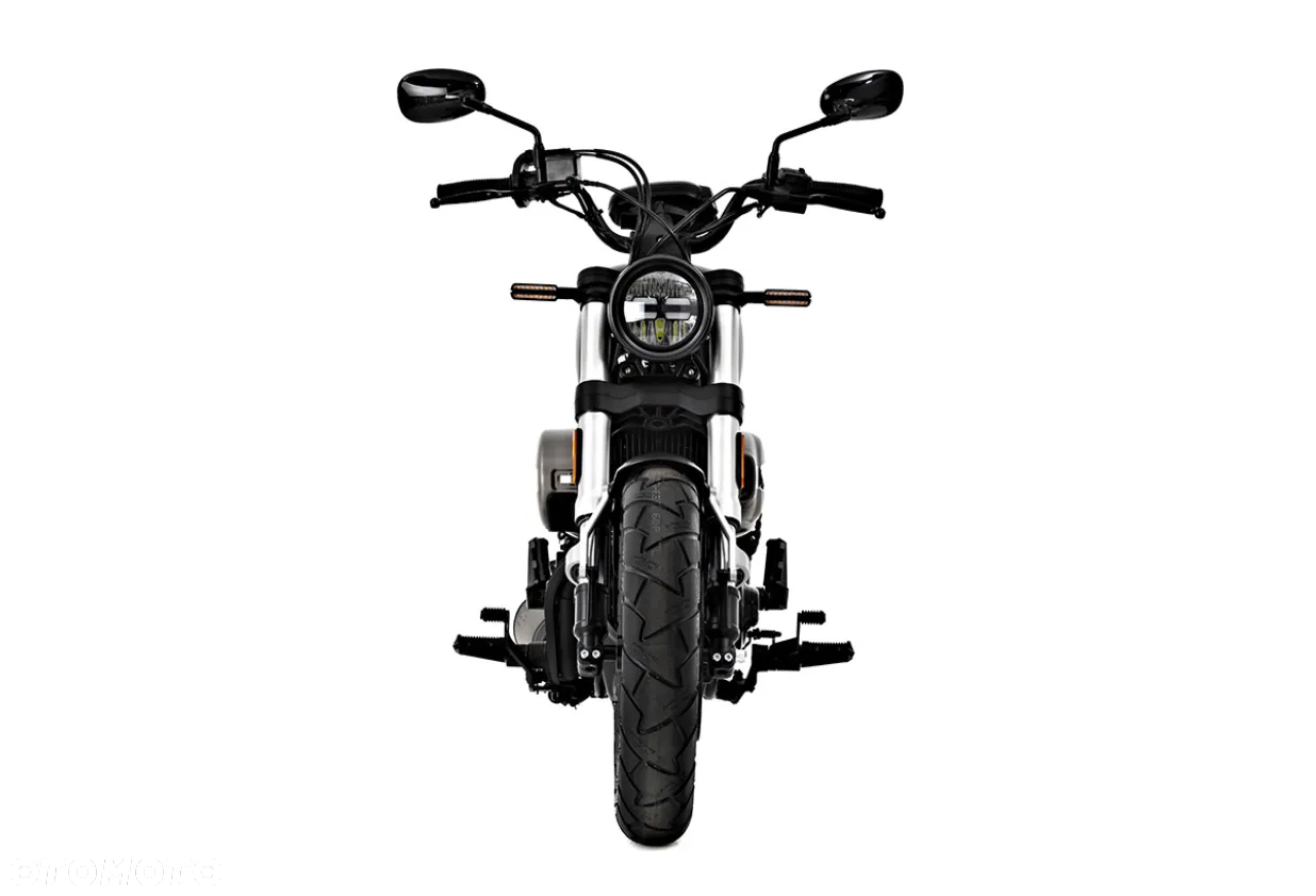 Hyosung GV - 8