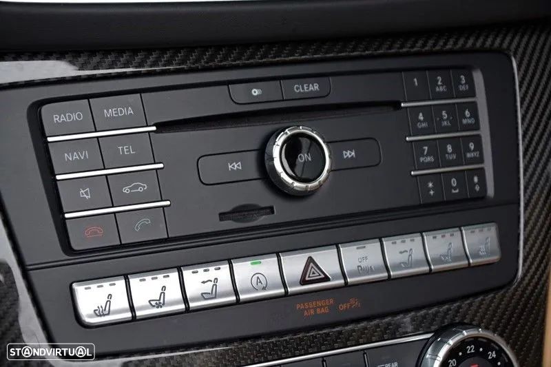 Mercedes-Benz SL 63 AMG Standard - 47