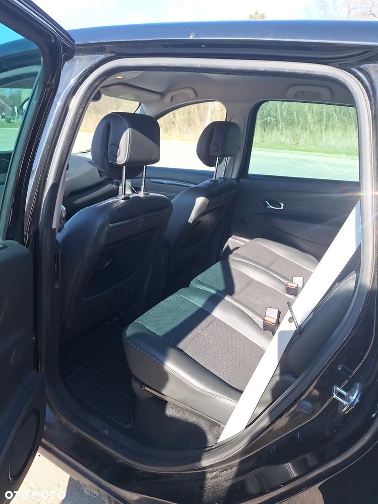 Renault Scenic dCi 110 EDC Bose Edition - 12