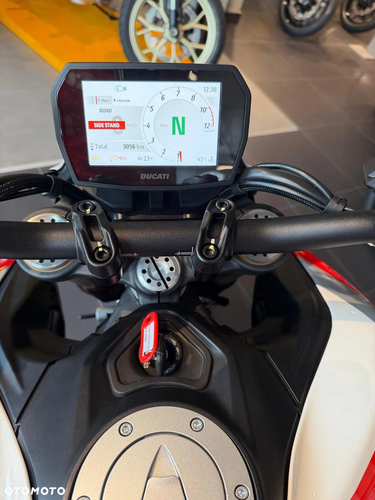 Ducati Hypermotard - 11