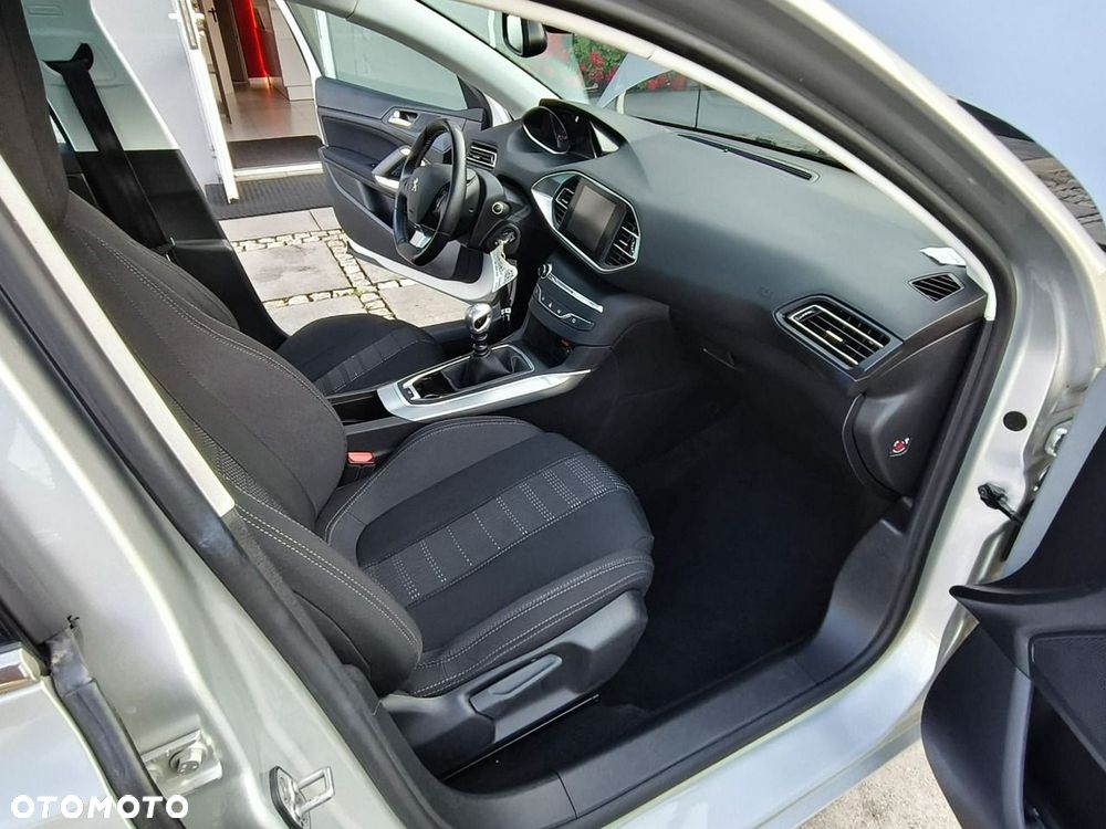 Peugeot 308 - 14