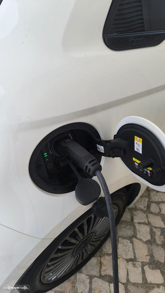 Fiat 500e 42kWh ICON - 17