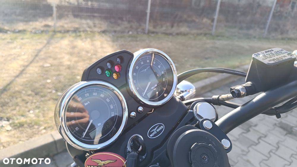 Moto Guzzi V7 - 7
