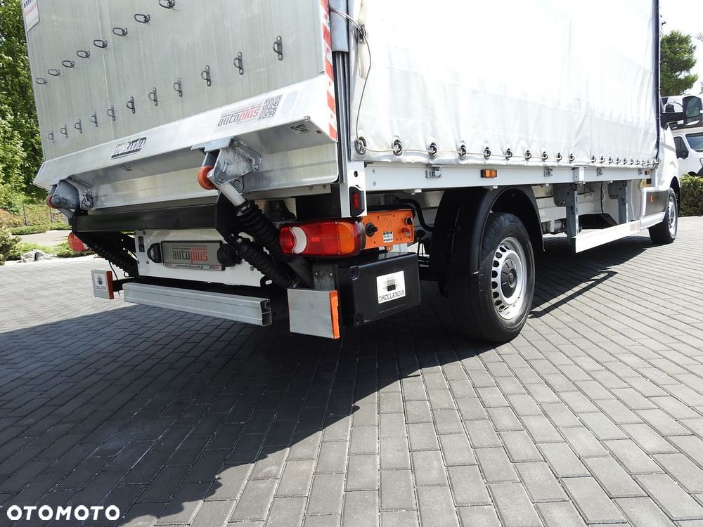 Volkswagen CRAFTER PLANDEKA WINDA 8 PALET WEBASTO TEMPOMAT  180KM - 25