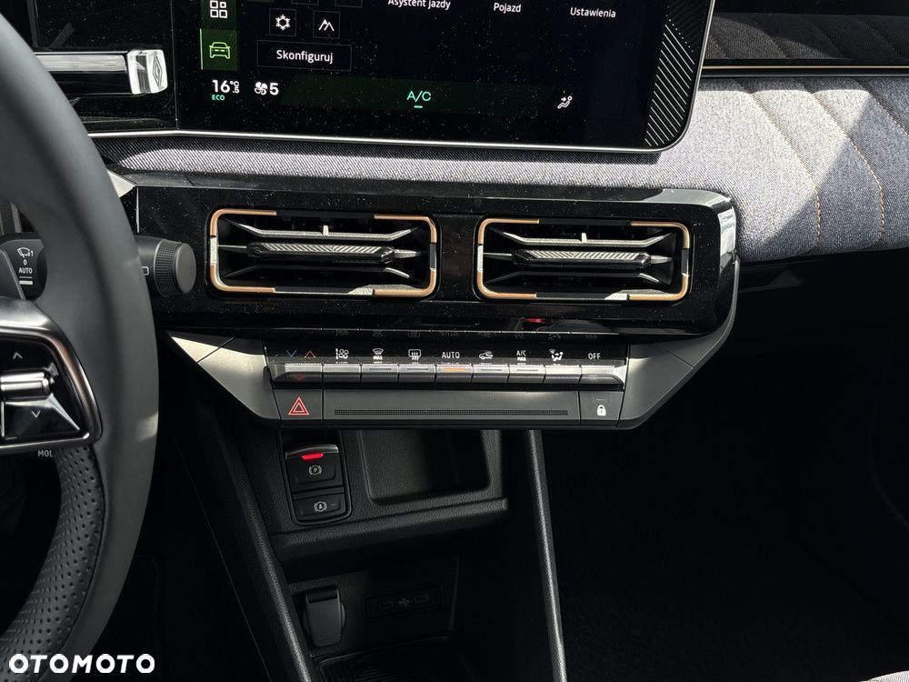 Renault 4 E-Tech 52kWh Comfort Range Techno - 22
