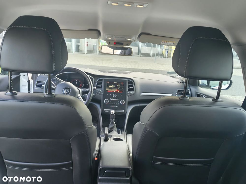 Renault Megane 1.5 Blue dCi Intens - 16
