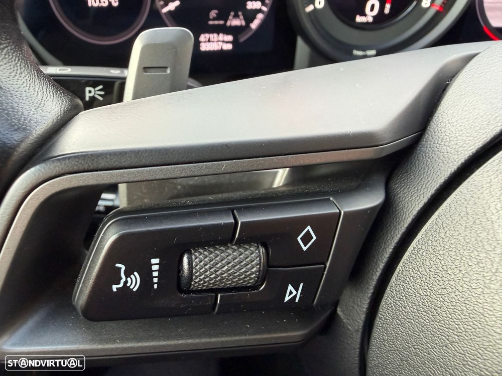 Porsche 911 (992) Carrera 4S PDK - 37