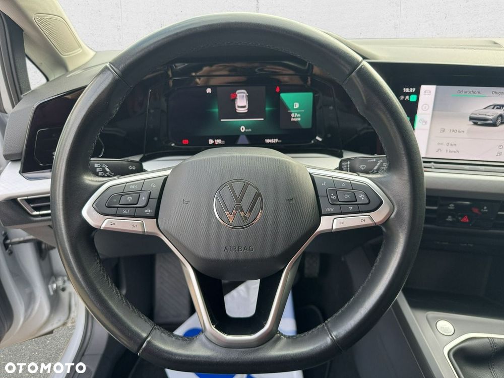 Volkswagen Golf - 16