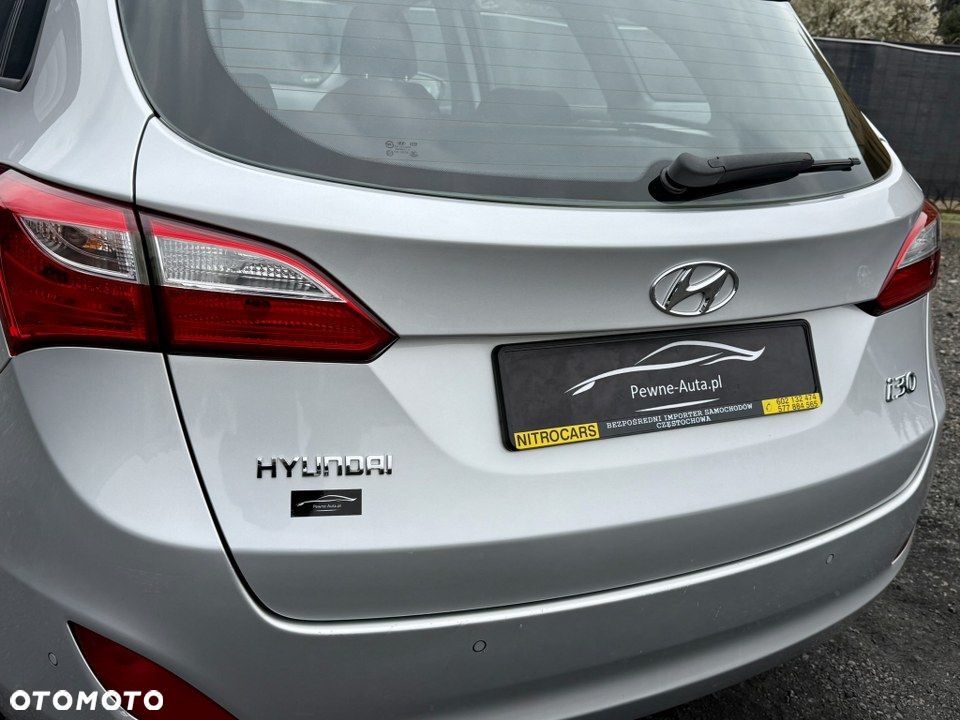 Hyundai i30 blue Kombi 1.6 GDi Passion - 12