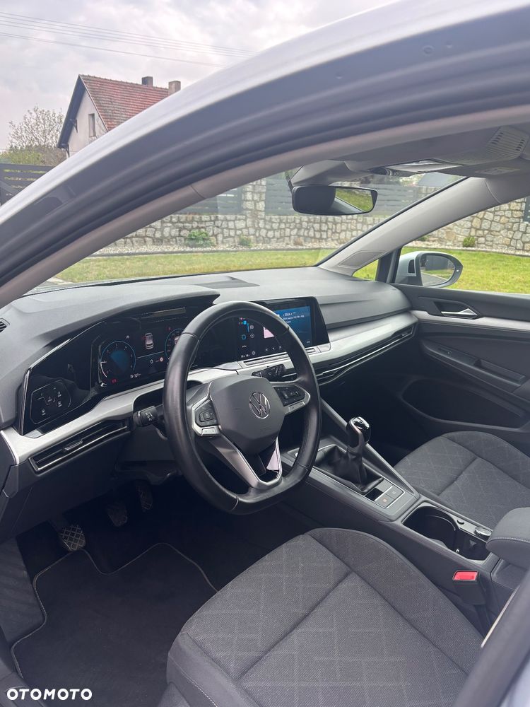 Volkswagen Golf VIII 2.0 TDI - 12