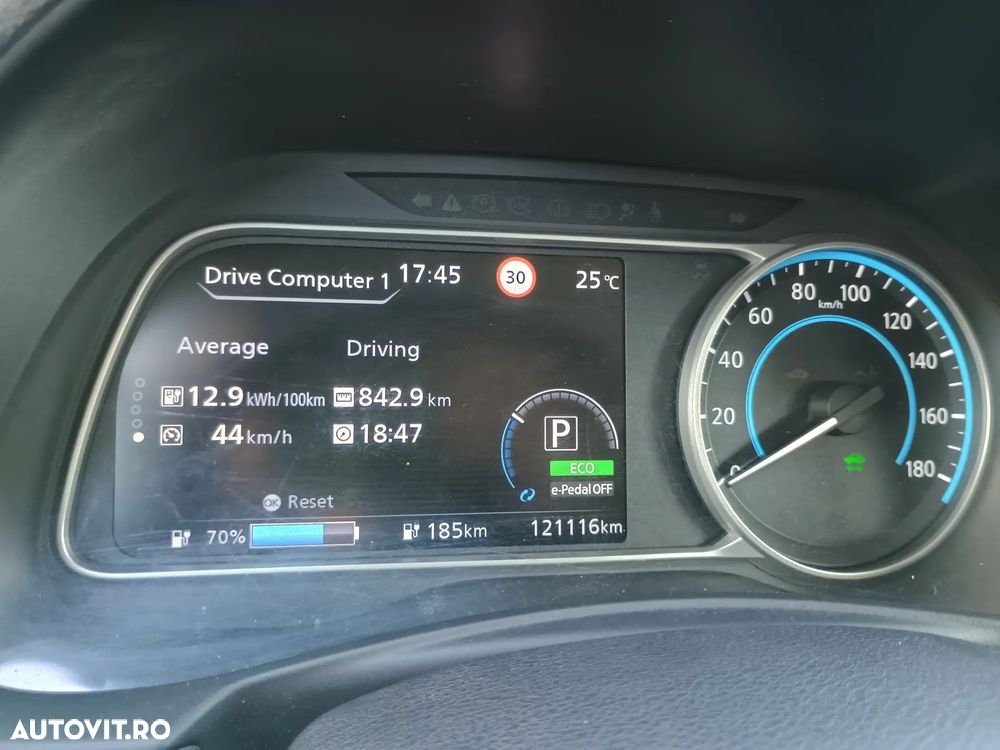 Nissan LEAF Tekna - 24