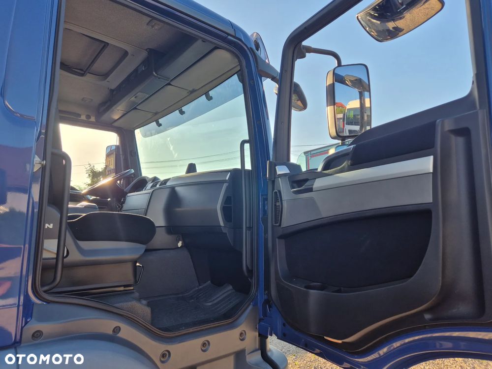 MAN TGM 18.290 Thermo King T-800r 2 zbiorniki z Niemiec 7.3m / 18 palet / winda i drzwi / OKAZJA - 19