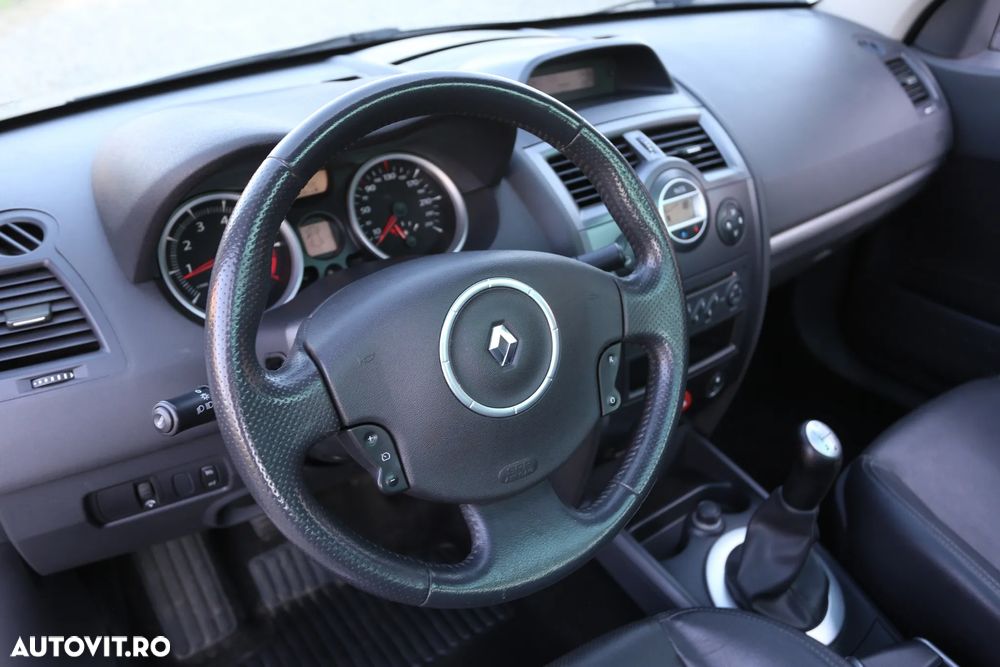 Renault Megane 1.6 Coupe-Cabriolet Confort Privilege - 9