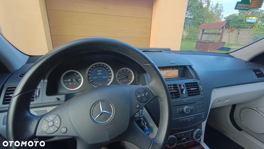 Mercedes-Benz Klasa C 180 Kompressor Elegance - 10