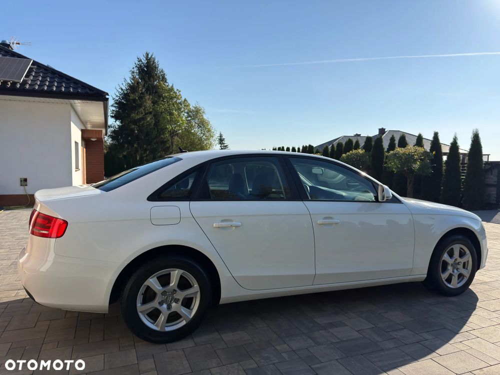 Audi A4 Limousine - 23