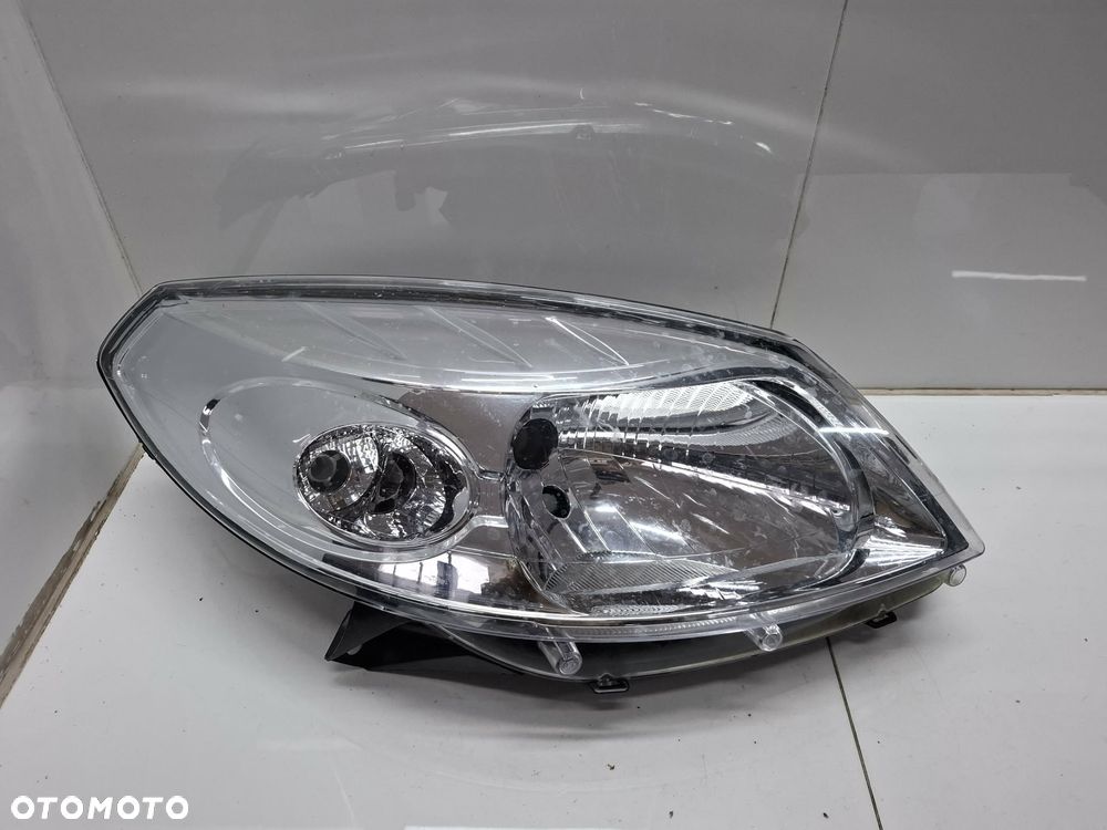 RENAULT CLIO 3 III 05-09 REFLEKTOR PRAWY PRZEDNI LAMPA PRAWA PRZEDNIA - 1