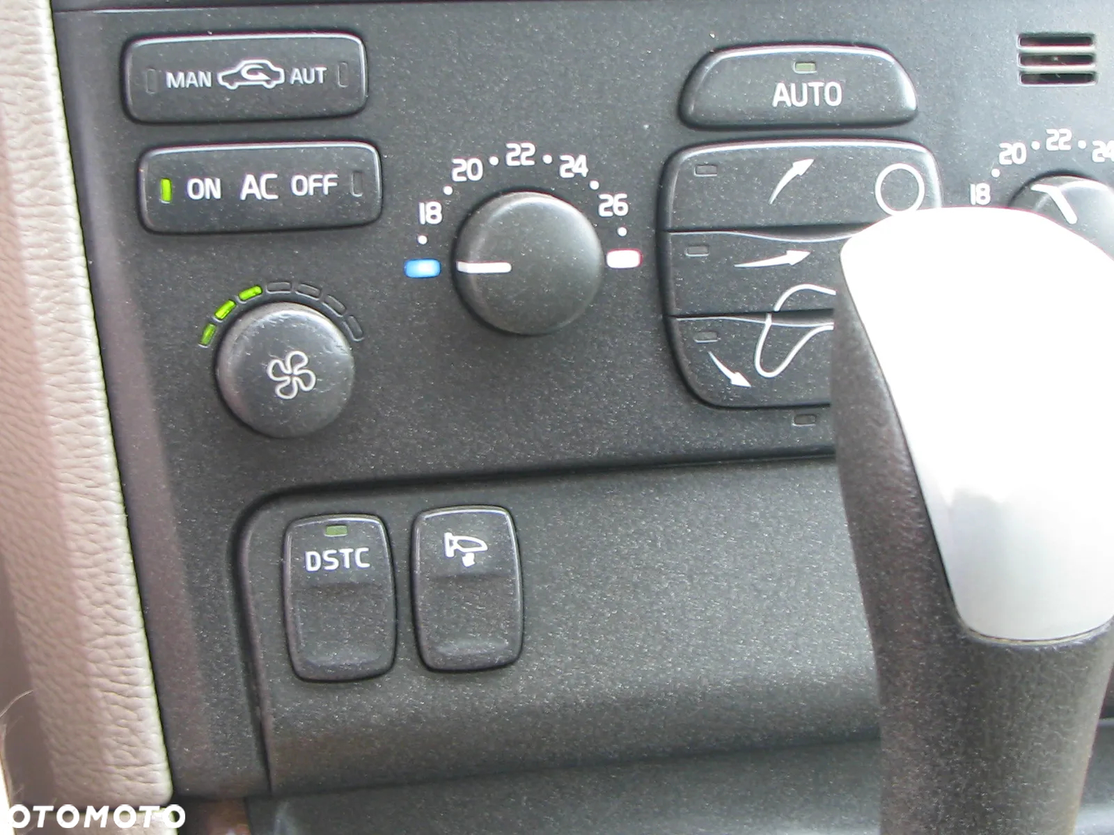 Volvo XC 90 2.4 D5 - 19