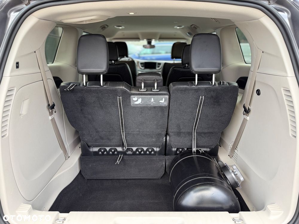 Chrysler Pacifica - 27