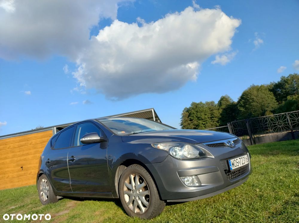 Hyundai i30 1.6 Comfort - 1