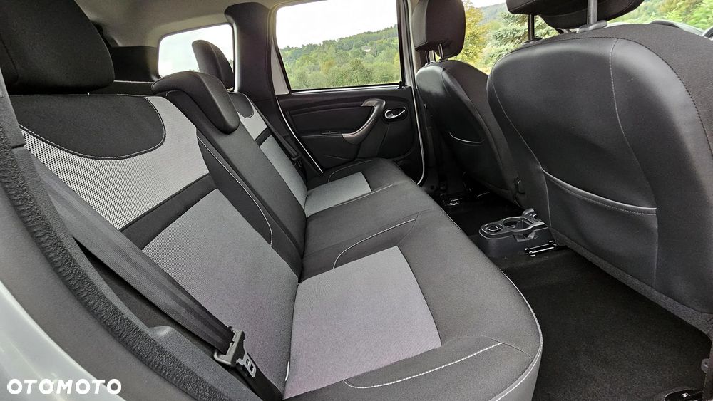 Dacia Duster 1.6 SCe Prestige - 25