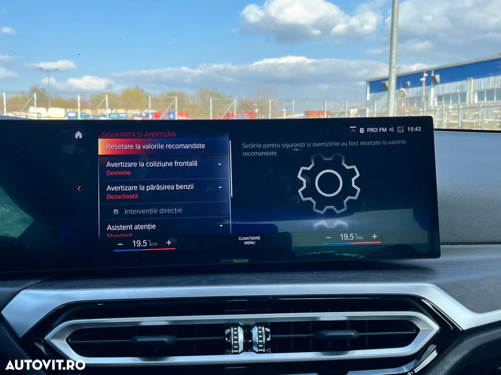 BMW Seria 3 320d xDrive AT MHEV - 27