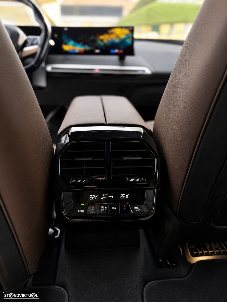 BMW iX xDrive 40 Pack Desportivo - 20