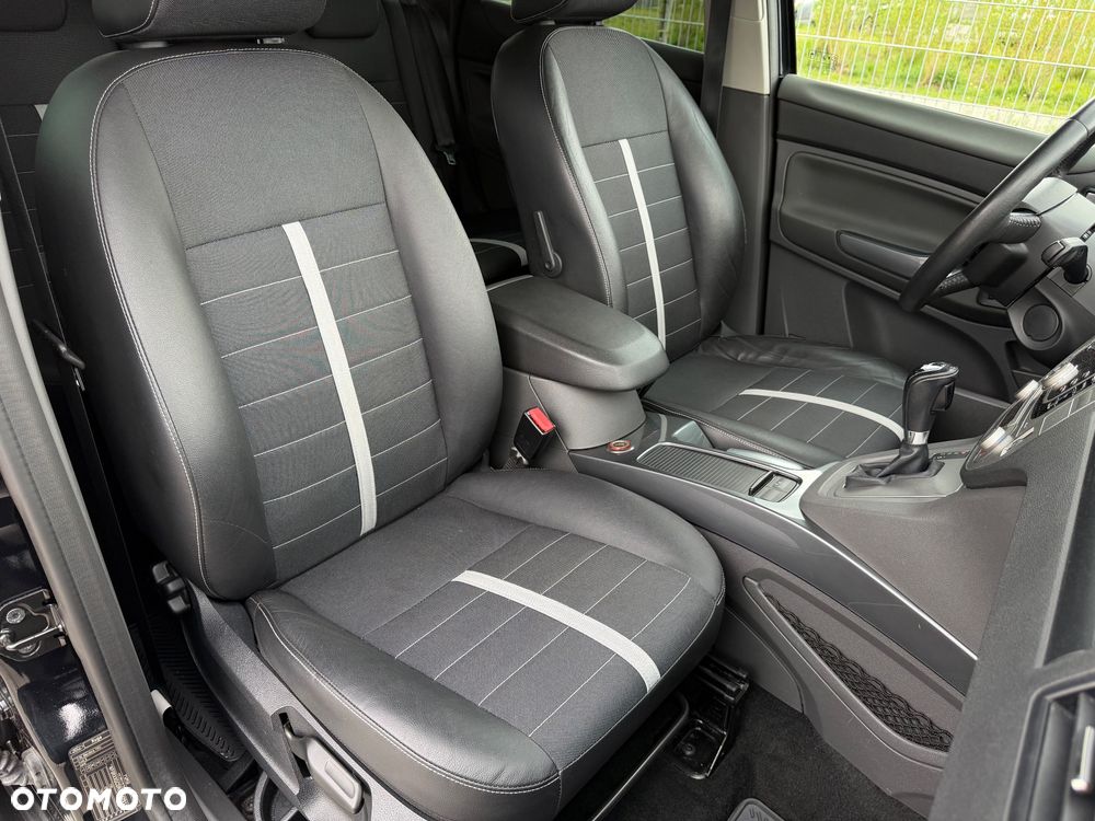 Ford Kuga 2.0 TDCi 4x4 Titanium - 30