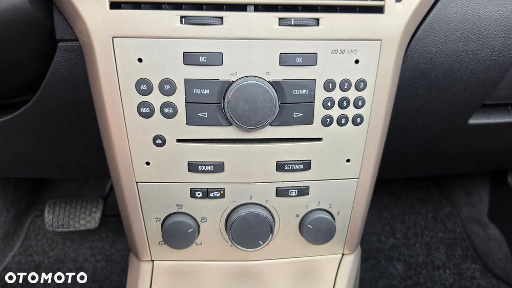 Opel Astra - 22