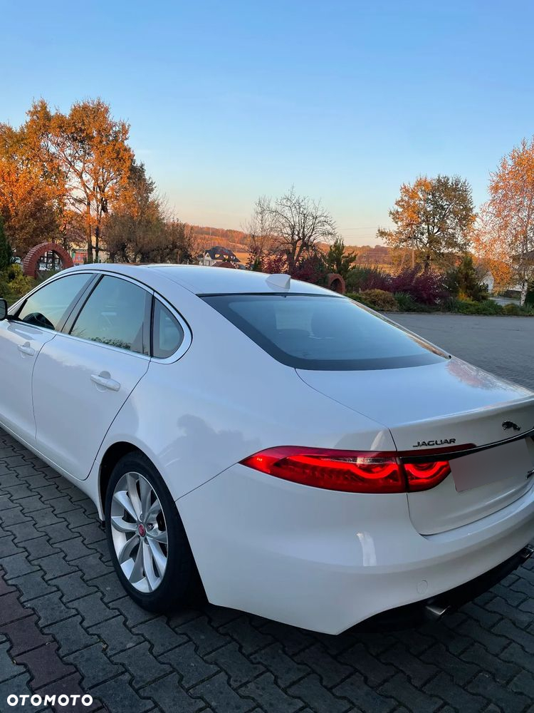 Jaguar XF 2.0 P250 SE - 7