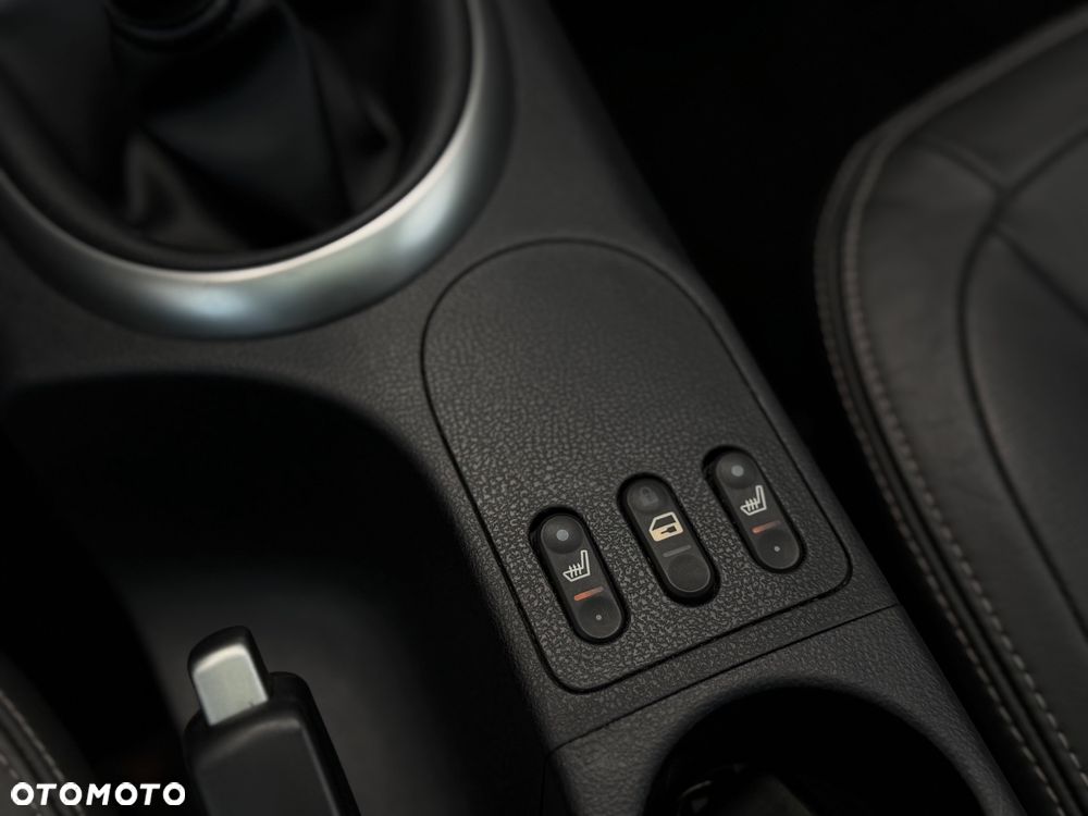 Nissan Qashqai 2.0 dCi DPF tekna - 15