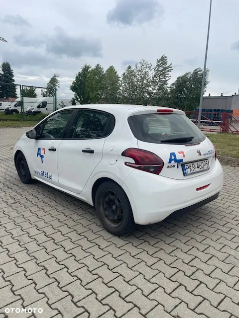 Peugeot 208 - 6