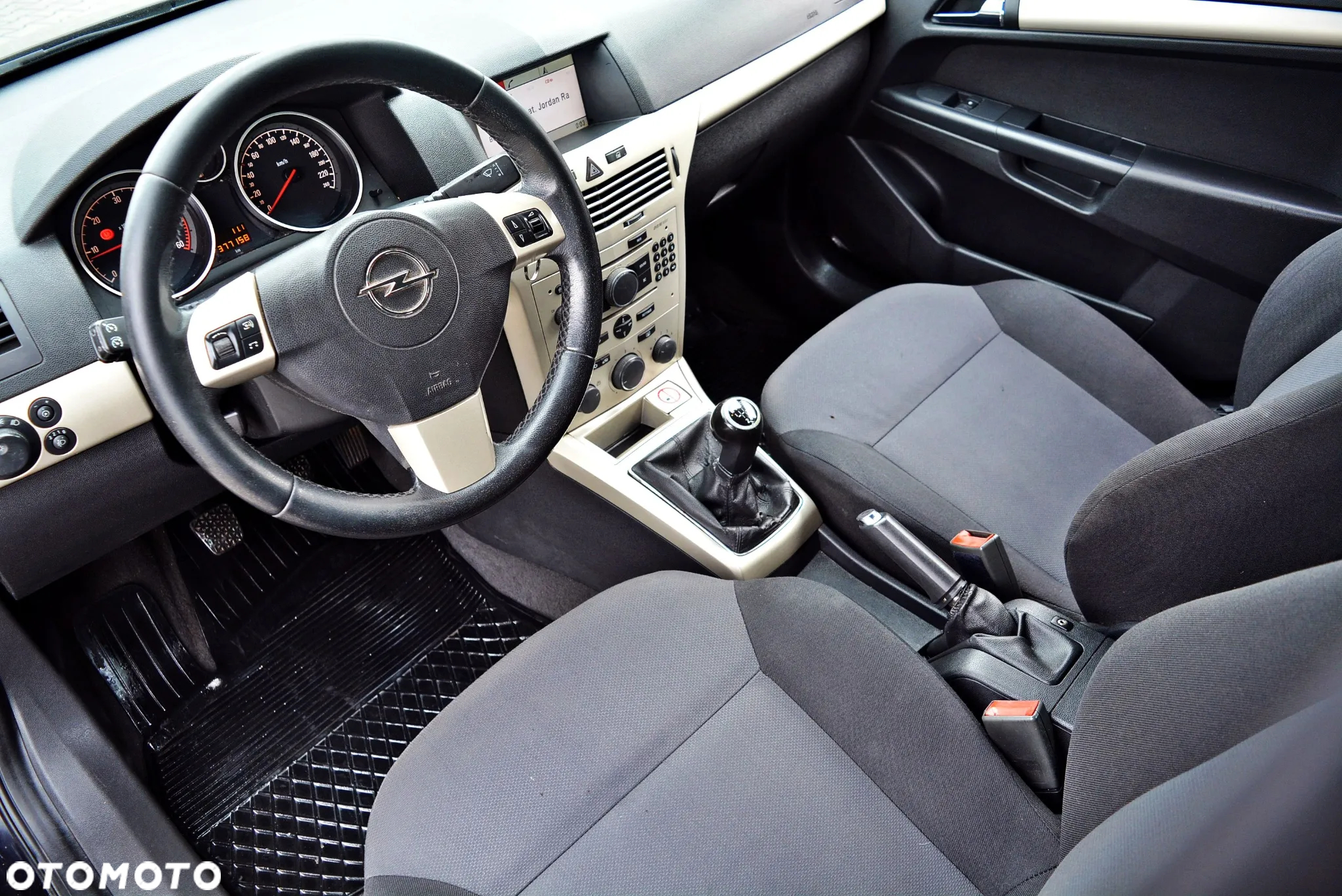 Opel Astra 1.9 CDTI Caravan DPF - 19
