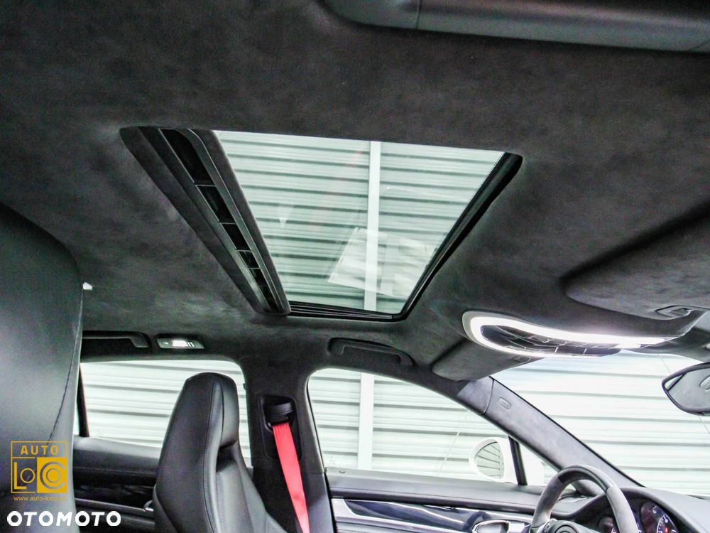 Porsche Panamera Platinum Edition - 13