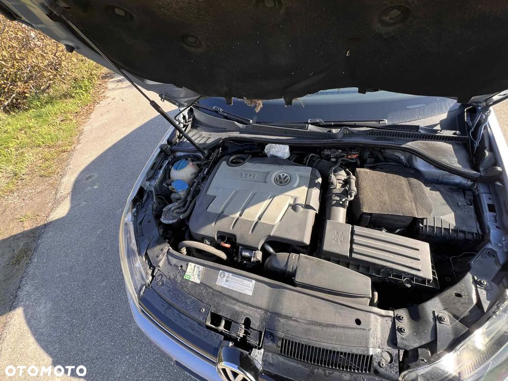 Volkswagen Golf VI 2.0 TDI Trendline - 27