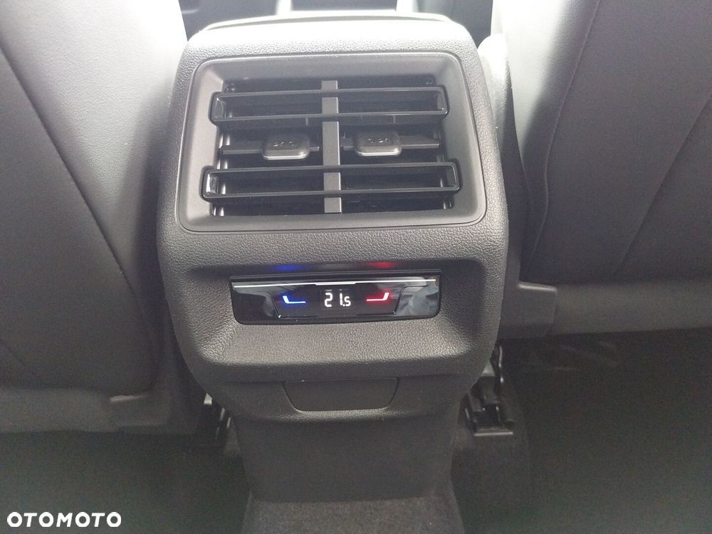 Volkswagen Tiguan - 24