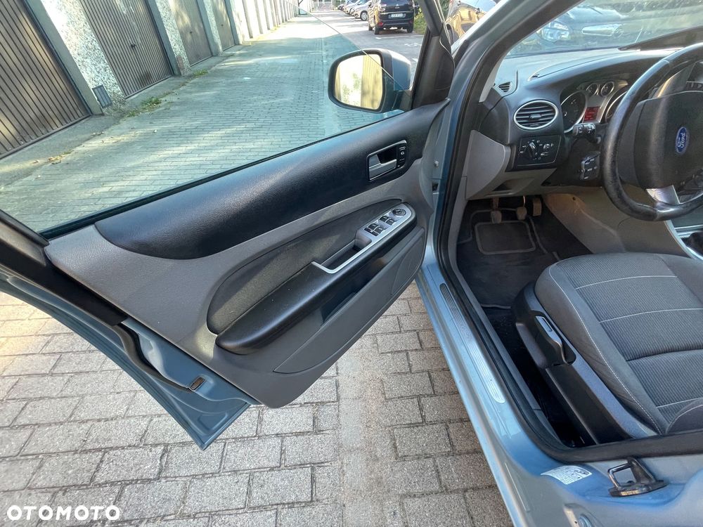 Ford Focus - 11