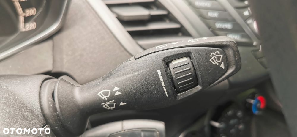 Ford Fiesta 1.25 Trend - 12