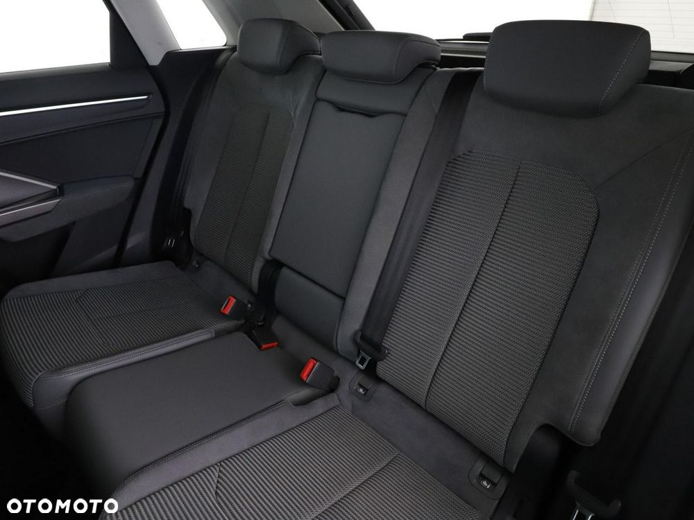 Audi Q3 45 TFSI e S Line S tronic - 18