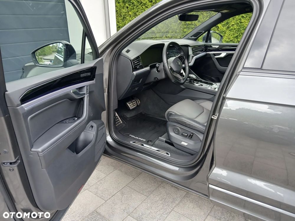 Volkswagen Touareg 3.0 V6 TDI 4Motion R-Line - 10