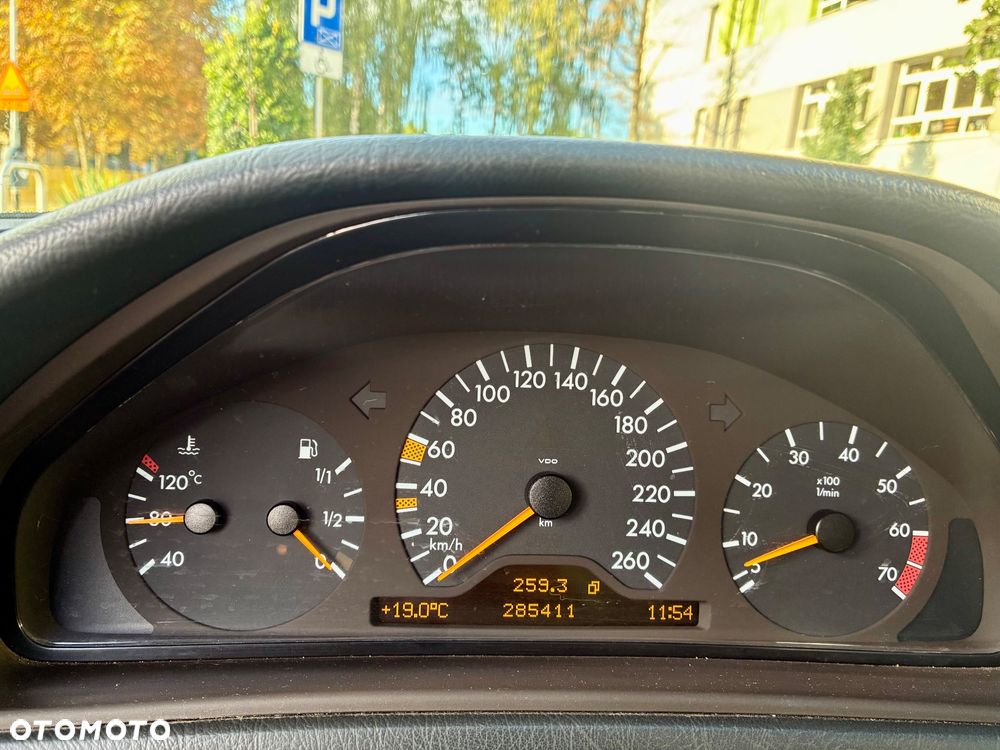 Mercedes-Benz CLK 320 - 8