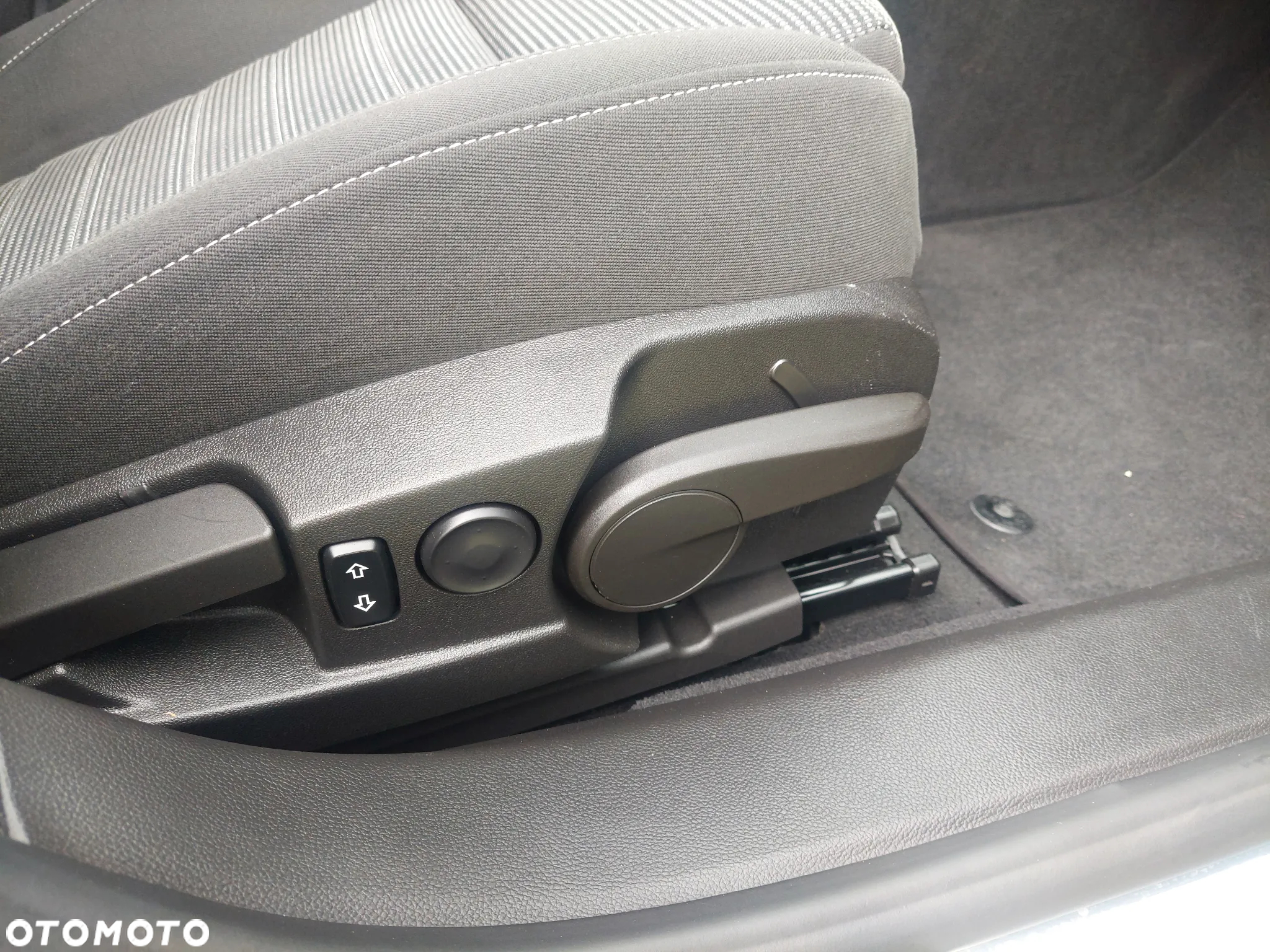 Opel Insignia - 11