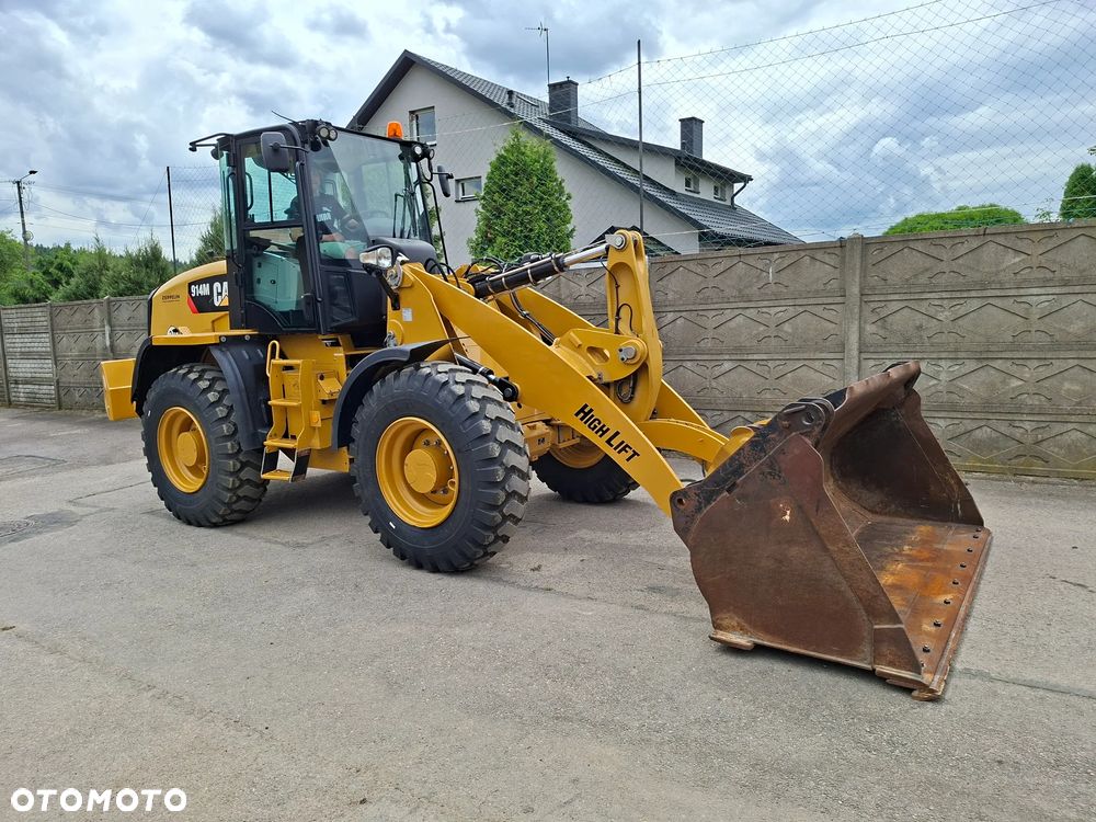 Caterpillar CAT 914 M - 11