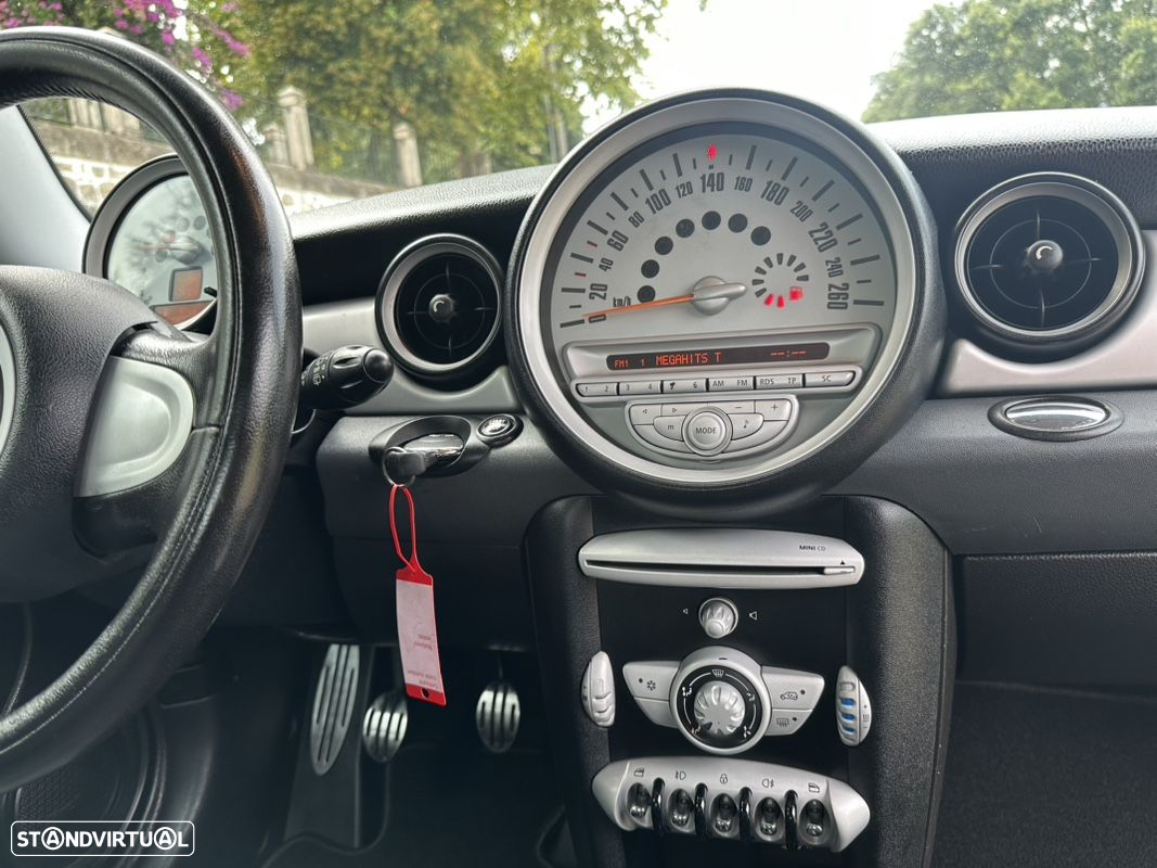 MINI 3 Portas Cooper D - 30