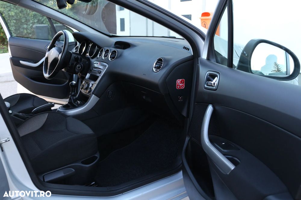 Peugeot 308 HDi FAP 92 Active - 10