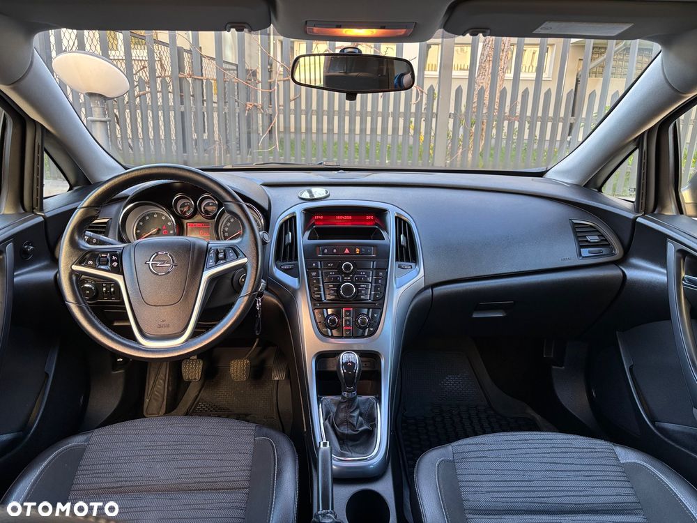 Opel Astra 1.6 EU6 - 10